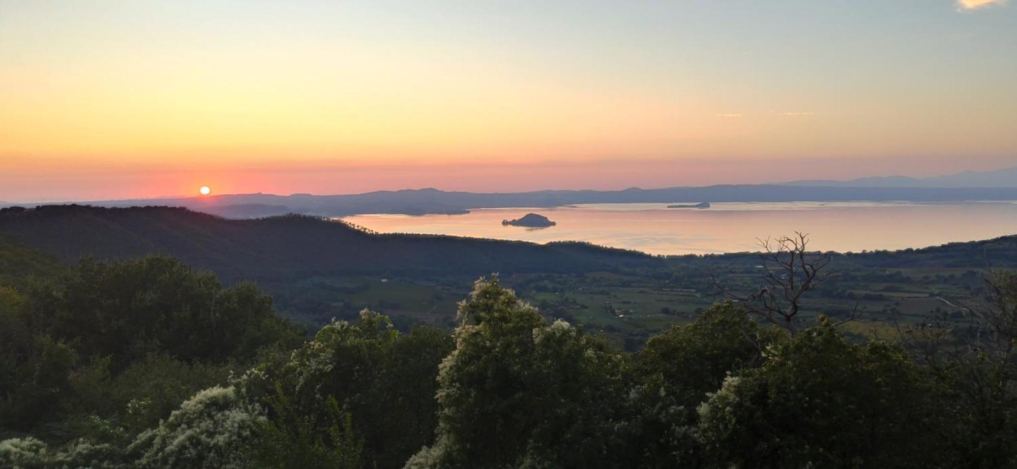 Un Giardino Sul Lago Montefiascone Exterior foto